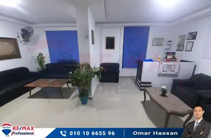 Office Space - Studio - 1 Bathroom for sale in Al Saaa Square - Victoria - Hay Awal El Montazah - Alexandria