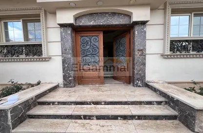 Apartment - 3 Bedrooms - 2 Bathrooms for rent in Farid Al Atrash St. - The 1st Settlement - New Cairo City - Cairo