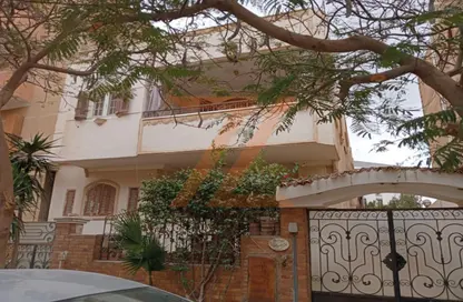 Villa - 6 Bedrooms - 6 Bathrooms for sale in 5th District - 6 October City - Giza