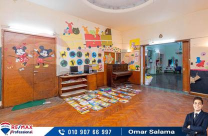 Villa - Studio - 3 Bathrooms for rent in Ahmed Kamal St. - Roushdy - Hay Sharq - Alexandria