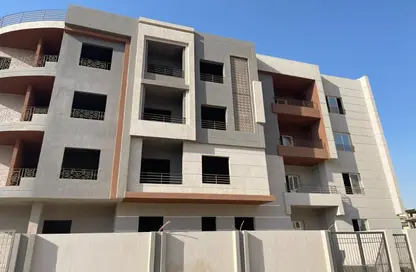 Apartment - 3 Bedrooms - 2 Bathrooms for sale in Bait Alwatan - The 5th Settlement - New Cairo City - Cairo