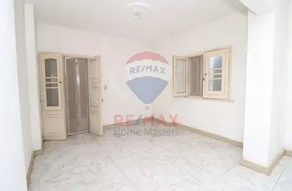 Apartment - 4 Bedrooms - 2 Bathrooms for sale in Al Mansoura - Al Daqahlya