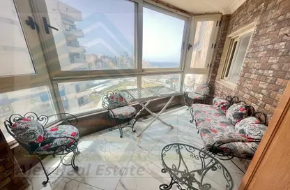 Apartment - 2 Bedrooms - 1 Bathroom for rent in Al Geish Road - Raml Station - Hay Wasat - Alexandria