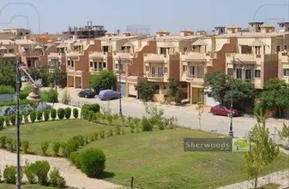 Apartment - 3 Bedrooms - 2 Bathrooms for sale in Golden Gates - Al Hadaba Al Wosta - Mokattam - Cairo