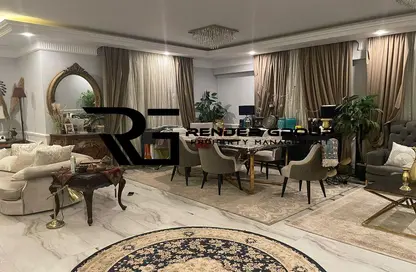 Apartment - 4 Bedrooms - 3 Bathrooms for sale in Al Narges 2 - Al Narges - New Cairo City - Cairo