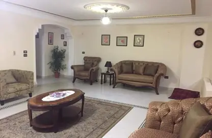 Apartment - 2 Bedrooms - 2 Bathrooms for rent in Street 257 - Maadi - Hay El Maadi - Cairo