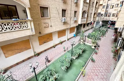 Apartment - 3 Bedrooms - 2 Bathrooms for sale in La Vison St. - Bolkly - Hay Sharq - Alexandria