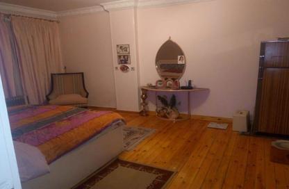 Apartment - 3 Bedrooms - 2 Bathrooms for sale in Street 13 - Maadi - Hay El Maadi - Cairo