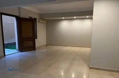 Apartment - 3 Bedrooms - 4 Bathrooms for rent in Mohamed Hussein Mahmoud St. - Area E - Ganoob El Acadimia - New Cairo City - Cairo