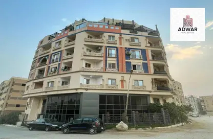 Apartment - 3 Bedrooms - 2 Bathrooms for sale in Al Hadaba Al Wosta - Mokattam - Cairo