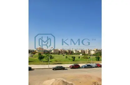 Duplex - 3 Bedrooms - 2 Bathrooms for sale in Al Shaimaa St. - Area F - Ganoob El Acadimia - New Cairo City - Cairo