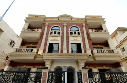 Apartment - 3 Bedrooms - 3 Bathrooms for sale in Omar Ibn Abd al Aziz St. - District 1 - The 5th Settlement - New Cairo City - Cairo