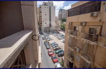 Apartment - 3 Bedrooms - 3 Bathrooms for sale in Amir Al Behar Hamdy Eldeeb St. - Bolkly - Hay Sharq - Alexandria