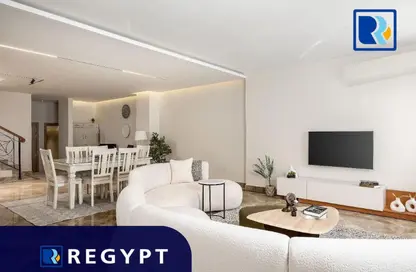 Apartment - 4 Bedrooms - 4 Bathrooms for sale in Street 21 - Maadi - Hay El Maadi - Cairo