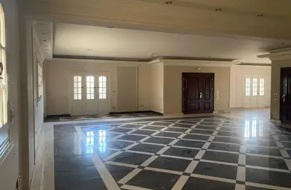 Apartment - 4 Bedrooms - 3 Bathrooms for rent in Al Shouyfat St. - District 1 - The 5th Settlement - New Cairo City - Cairo