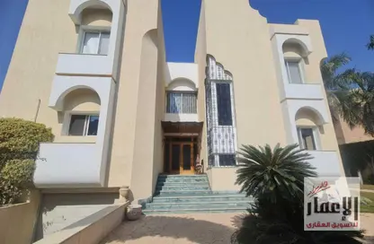 Villa - 6 Bedrooms - 6 Bathrooms for sale in Mena Garden City - Al Motamayez District - 6 October City - Giza