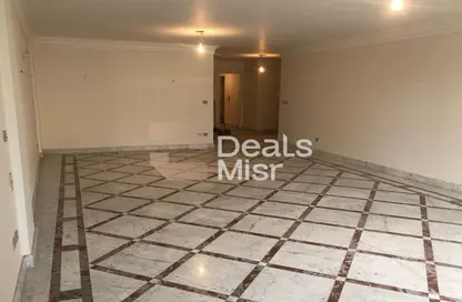 Apartment - 3 Bedrooms - 3 Bathrooms for sale in Al Ekbal St. - Laurent - Hay Sharq - Alexandria