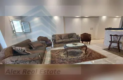 Apartment - 2 Bedrooms - 2 Bathrooms for rent in Smouha Square - Smouha - Hay Sharq - Alexandria