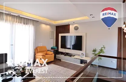 شقة - 3 غرف نوم - 3 حمامات للبيع في الحي السابع - الشيخ زايد - الجيزة
