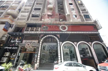 Shop - Studio - 3 Bathrooms for sale in Gamela Abou Hred St. - Seyouf - Hay Awal El Montazah - Alexandria