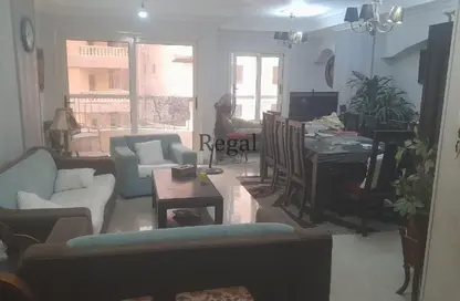 Apartment - 3 Bedrooms - 2 Bathrooms for sale in Kareem Gohar St. - Al Hadaba Al Wosta - Mokattam - Cairo