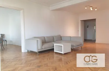 Apartment - 4 Bedrooms - 3 Bathrooms for rent in Ibn Zinky St. - Zamalek - Cairo