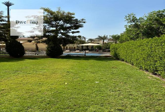 Twin House - 4 Bedrooms - 4 Bathrooms for rent in Uptown Cairo - Mokattam - Cairo