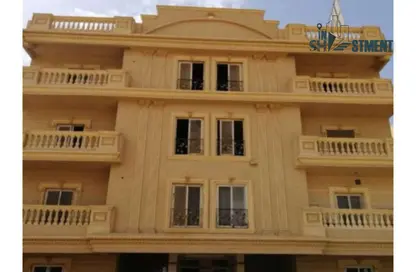 Apartment - 3 Bedrooms - 2 Bathrooms for sale in 6th Area West - Shorouk City - Cairo