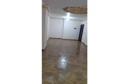 Apartment - 2 Bedrooms - 1 Bathroom for sale in Al Mansoura - Al Daqahlya