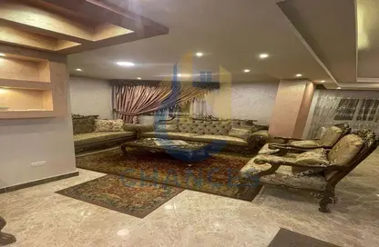 Apartment - 4 Bedrooms - 4 Bathrooms for sale in Al Esraa St. - El Mearag City - Zahraa El Maadi - Hay El Maadi - Cairo