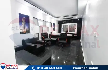 Apartment - 2 Bedrooms - 2 Bathrooms for sale in Khalil Hamada St. - Miami - Hay Awal El Montazah - Alexandria