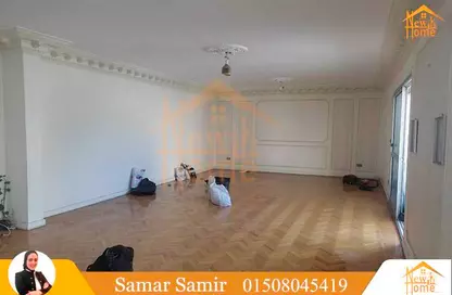 Apartment - 3 Bedrooms - 2 Bathrooms for sale in Essam Helmy Al Masry St. - Smouha - Hay Sharq - Alexandria