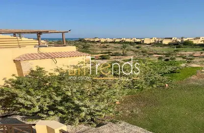 Twin House - 5 Bedrooms - 4 Bathrooms for sale in Al Ein Bay - Al Ain Al Sokhna - Suez