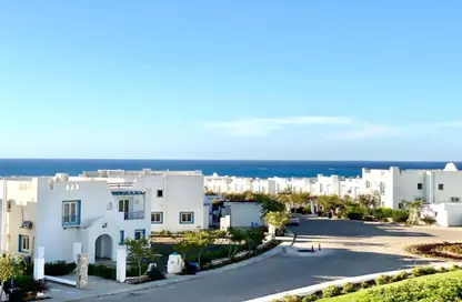Penthouse - 3 Bedrooms - 3 Bathrooms for sale in Mountain View - Ras Al Hekma - North Coast