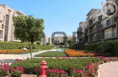 Apartment - 2 Bedrooms - 2 Bathrooms for sale in Moon Residences - Fifth Square - The 5th Settlement - New Cairo City - Cairo