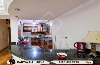 Apartment - 3 Bedrooms - 1 Bathroom for rent in Ahmed Shawky St. - Roushdy - Hay Sharq - Alexandria