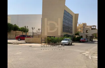 Apartment - 3 Bedrooms - 3 Bathrooms for sale in Zizinia St. - South Investors Area - New Cairo City - Cairo