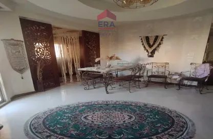 Apartment - 3 Bedrooms - 2 Bathrooms for sale in 50th Street - Zahraa El Maadi - Hay El Maadi - Cairo