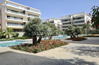 Apartment - 2 Bedrooms - 2 Bathrooms for sale in Lake View Residence - 5th Settlement Compounds - The 5th Settlement - New Cairo City - Cairo