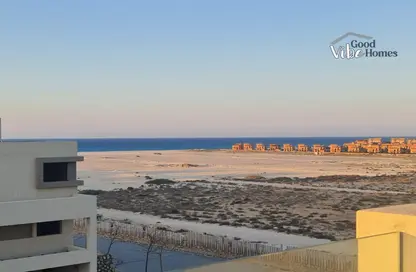 Chalet - 3 Bedrooms - 3 Bathrooms for sale in Hacienda White - Sidi Abdel Rahman - North Coast