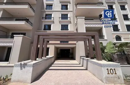 Townhouse - 3 Bedrooms - 3 Bathrooms for sale in Village West - Sheikh Zayed Compounds - Sheikh Zayed City - Giza