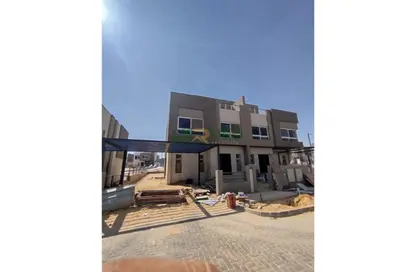 Twin House - 3 Bedrooms - 3 Bathrooms for sale in Etapa - Sheikh Zayed Compounds - Sheikh Zayed City - Giza