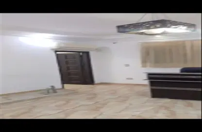 Apartment - 3 Bedrooms - 1 Bathroom for rent in Gameat Al Dewal Al Arabeya St. - Mohandessin - Giza