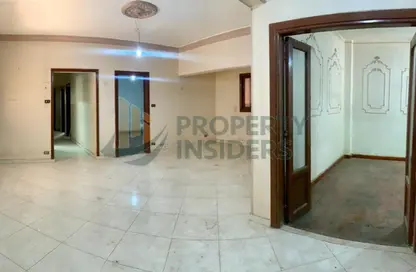 Apartment - 5 Bedrooms - 2 Bathrooms for rent in Al Ansar St. - Dokki - Giza