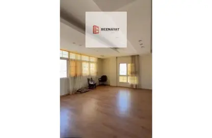 Apartment - 3 Bedrooms - 2 Bathrooms for sale in Aly Sharawy St. - Al Narges 5 - Al Narges - New Cairo City - Cairo