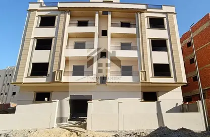 Apartment - 4 Bedrooms - 4 Bathrooms for sale in New Narges - New Cairo City - Cairo