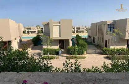 Chalet - 3 Bedrooms - 4 Bathrooms for sale in Azha North - Ras Al Hekma - North Coast