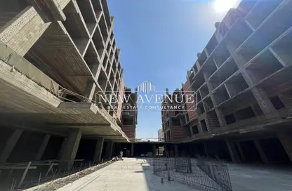 Retail - Studio - 1 Bathroom for sale in N 90 BUSINESS COMPLEX - North Teseen St. - The 5th Settlement - New Cairo City - Cairo