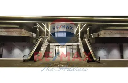 Retail - Studio - 1 Bathroom for sale in Sway Mall - Mohamed Naguib Axis - North Investors Area - New Cairo City - Cairo