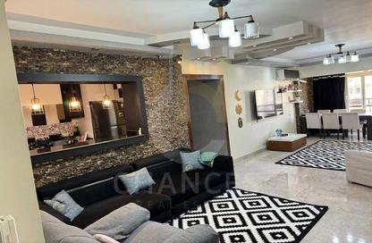 Apartment - 3 Bedrooms - 3 Bathrooms for sale in Tabarak - Zahraa El Maadi - Hay El Maadi - Cairo